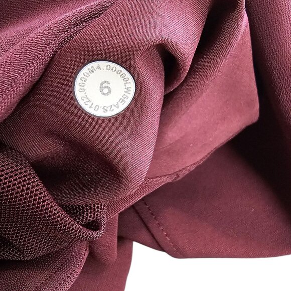 Lululemon Womes Relaxed Lightweight Cargo Pant Cassis, Quick Dry, Jogger, Size 6 - Picture 7 of 10